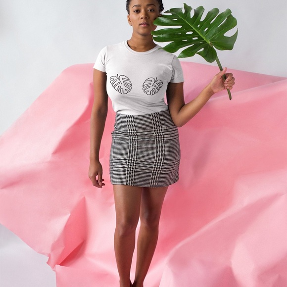 NWOT | 🪴Monstera Boobs Tee Shirt | Small | Plant Lover Shirt | Monstera Titties - Picture 9 of 11